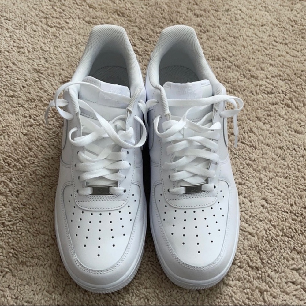 Men’s Nike Air Force Ones like new